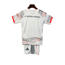Kit Bayern Munich II 25/26 Infantil