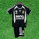 Kit Real Madrid II 06/07 Infantil