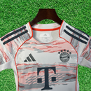 Kit Bayern Munich II 25/26 Infantil